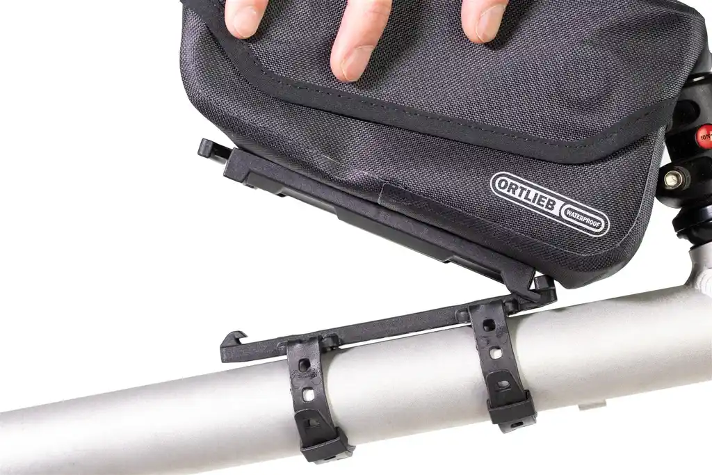 ORTLIEB Toptube-Bag Black Top Tube Bag, Detailansicht, bei Bag-Age