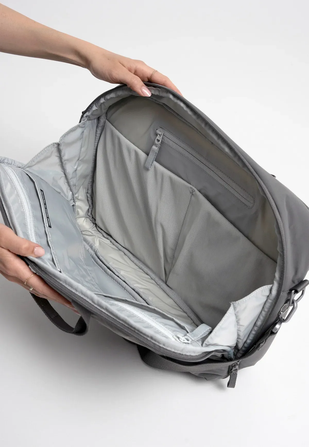 GOT BAG Commuter Bag Shark Monochrome – geöffnet | nachhaltig | Bag-Age