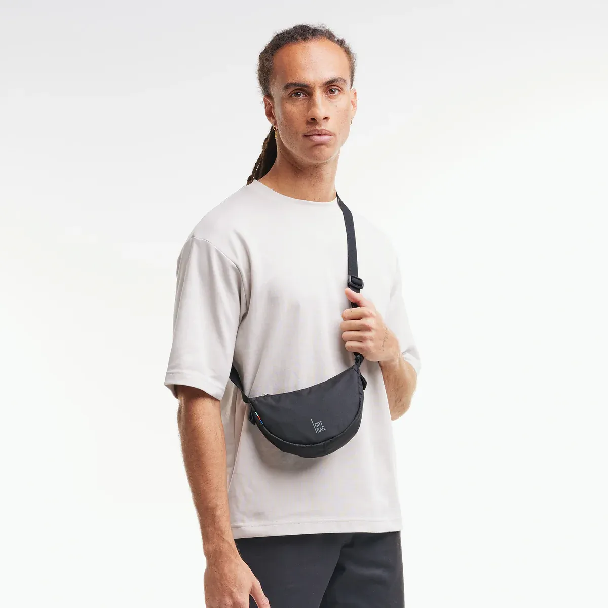 GOT BAG Moon Bag Mini Black Monochrome – Lifestyle-Foto 2 | nachhaltig | Bag-Age