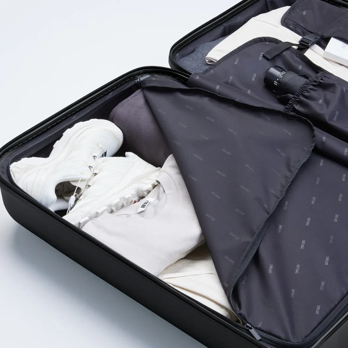 GOT BAG RE:SHELL Checked Black – geöffnet | nachhaltig | Bag-Age