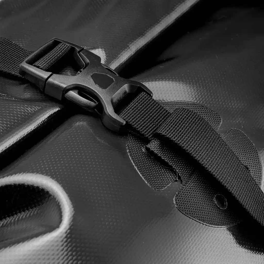 ORTLIEB Rack-Pack Black Travel Duffel / Rack-Pack, Detailansicht, bei Bag-Age