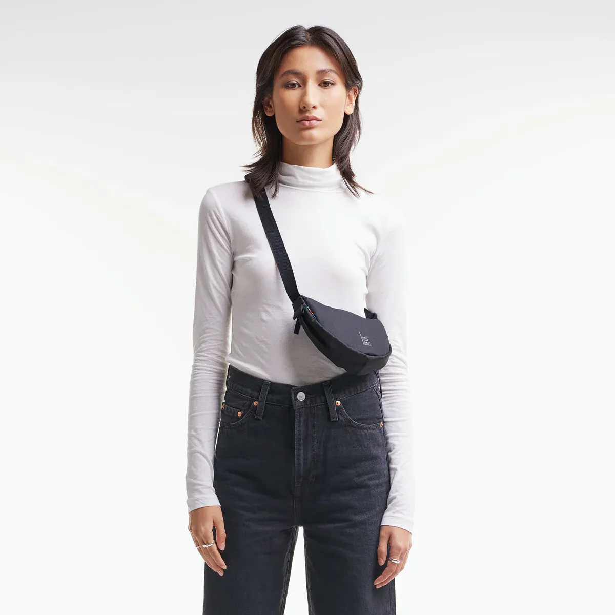 GOT BAG Moon Bag Mini Black Monochrome – Lifestyle-Foto 1 | nachhaltig | Bag-Age