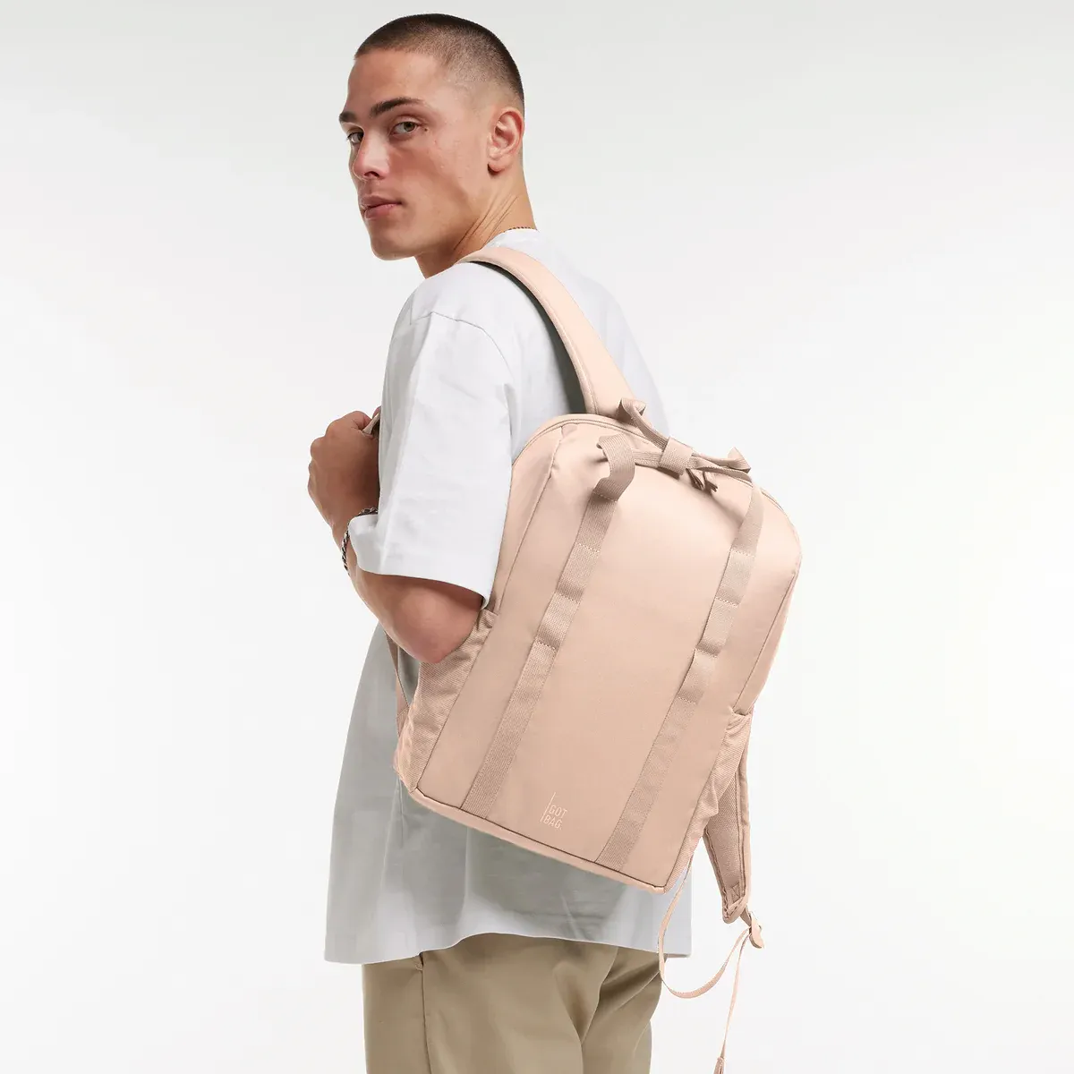 GOT BAG Daypack Loop Pearl Monochrome – Lifestyle-Foto 1 | nachhaltig | Bag-Age