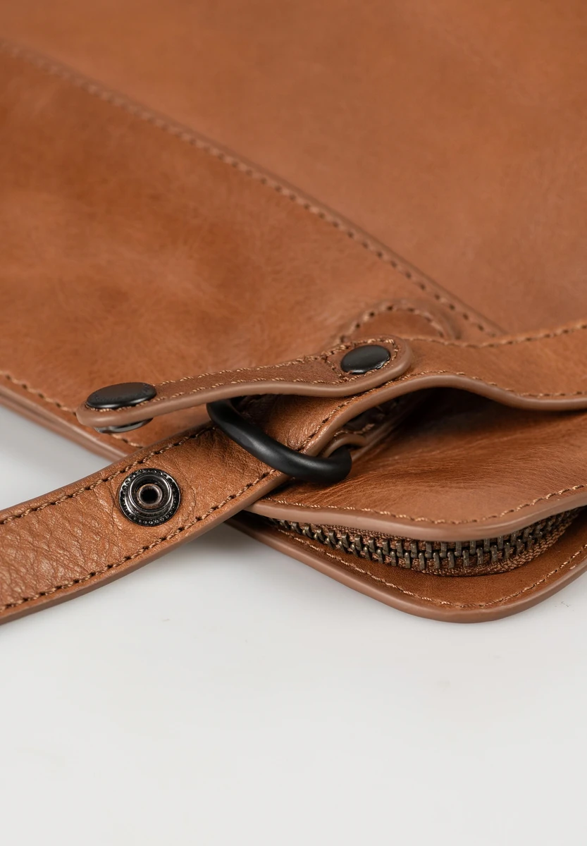 aunts & uncles Mrs. Crumble Cookie Caramel Tasche, Rückansicht, bei Bag-Age Berlin kaufen