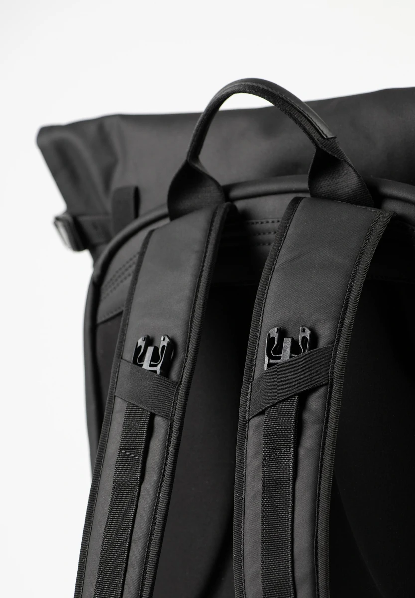aunts & uncles Kushiro RE Black Tasche, Rückansicht, bei Bag-Age Berlin kaufen