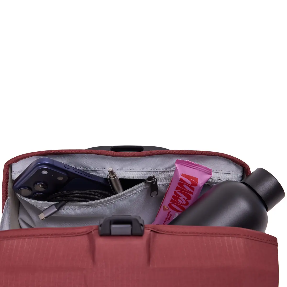 otinga Handlebag V2 rost-rot, Volumen 6L, 100% wasserdicht, Fair-Trade-zertifiziert.