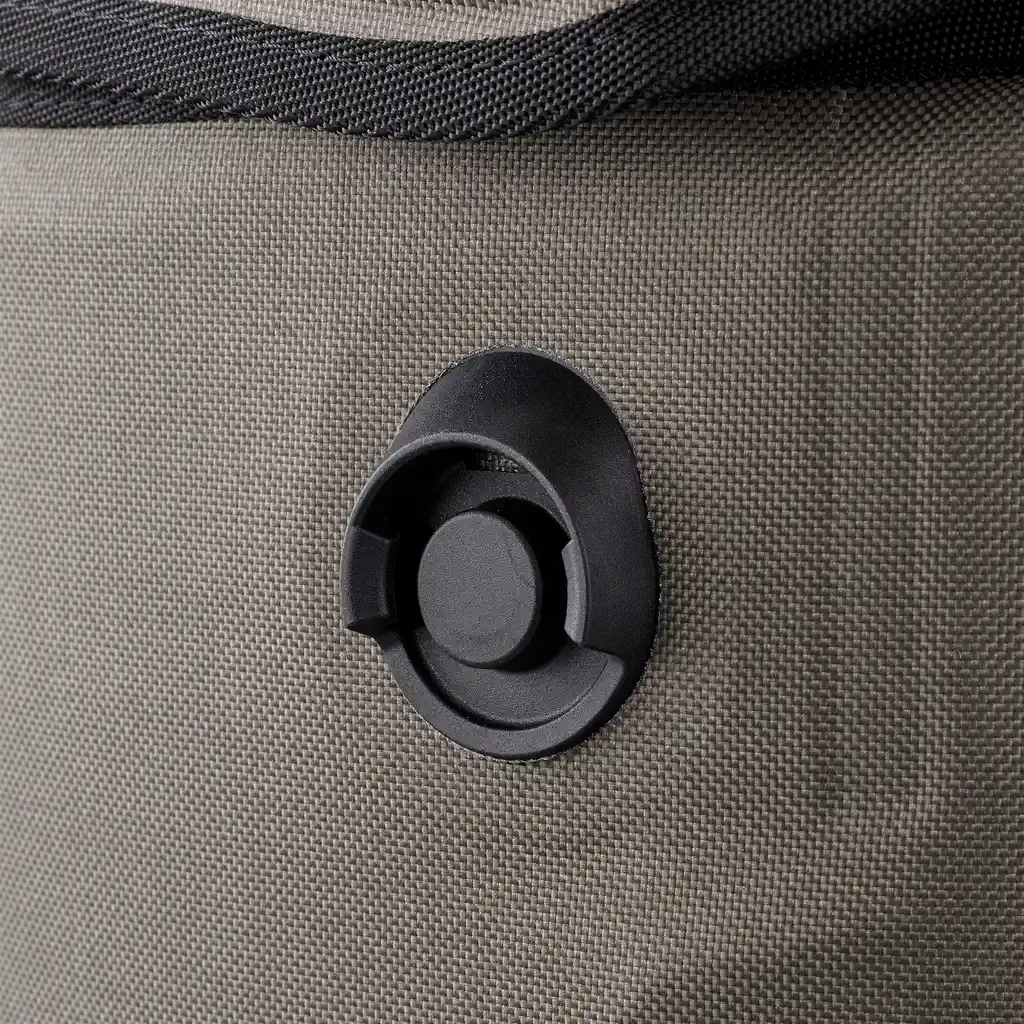 ORTLIEB Soulo Dark Sand Rucksack, Detailansicht, bei Bag-Age
