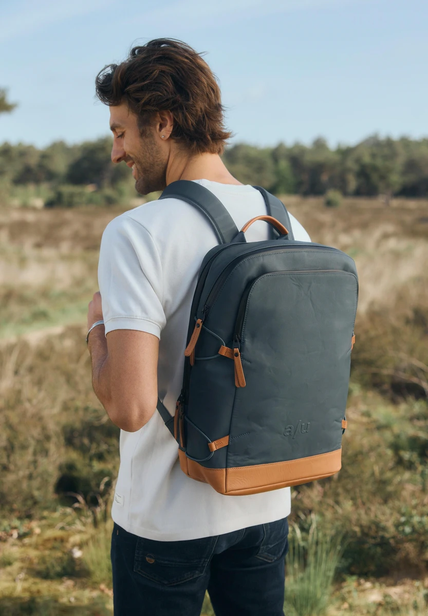 aunts & uncles Kawaguchi Cosmic Void Tasche, Rückansicht, bei Bag-Age Berlin kaufen