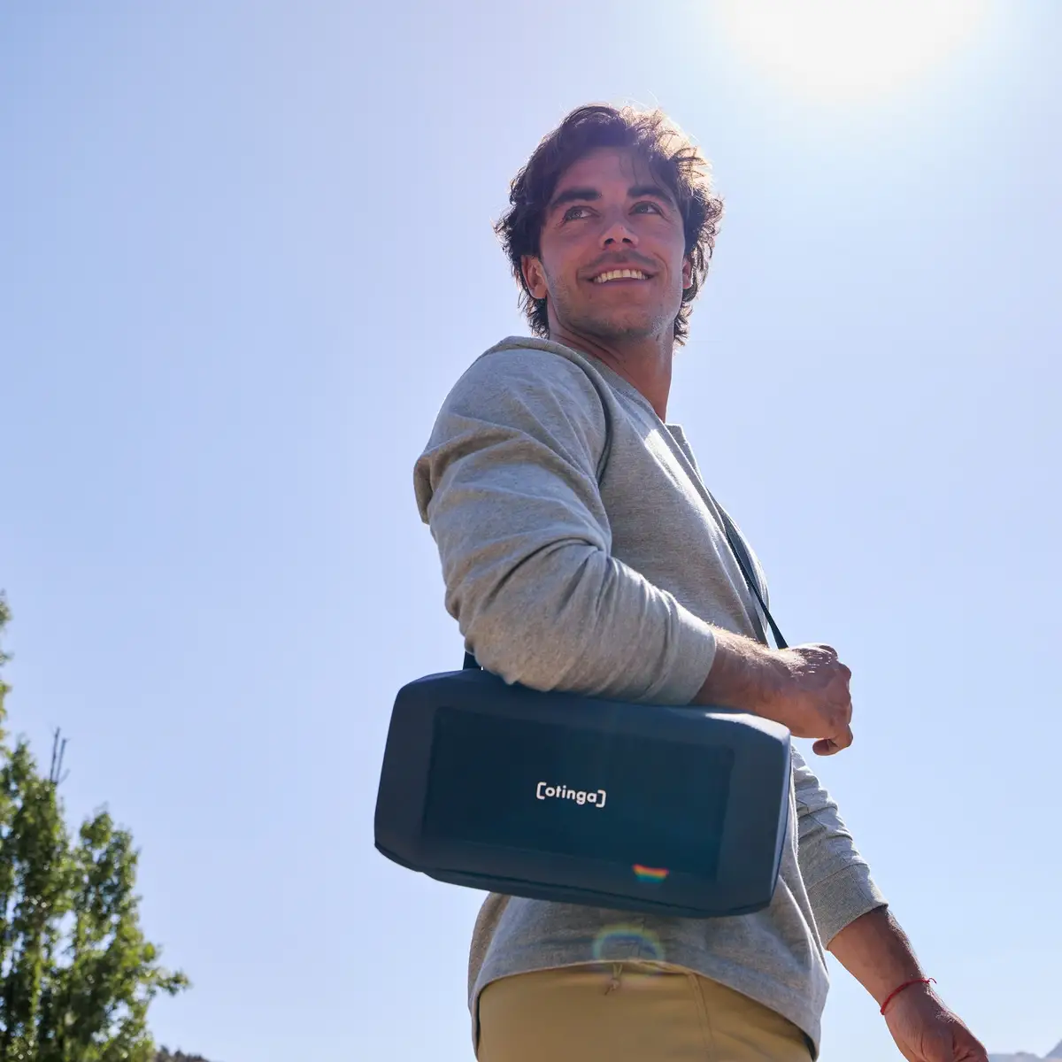 otinga Handlebag V2 schwarz, recyceltes PES-Gewebe, PU-beschichtet, 100% wasserdicht, Fahrradtasche bei Bag-Age Berlin.