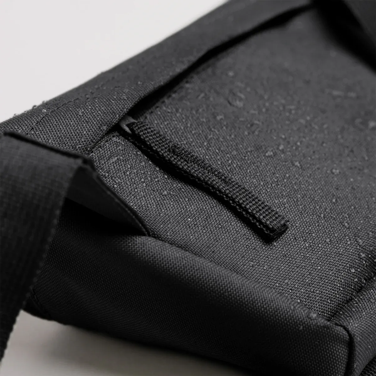 GOT BAG Hip Bag 2.0 Black Monochrome – Detailansicht | nachhaltig | Bag-Age