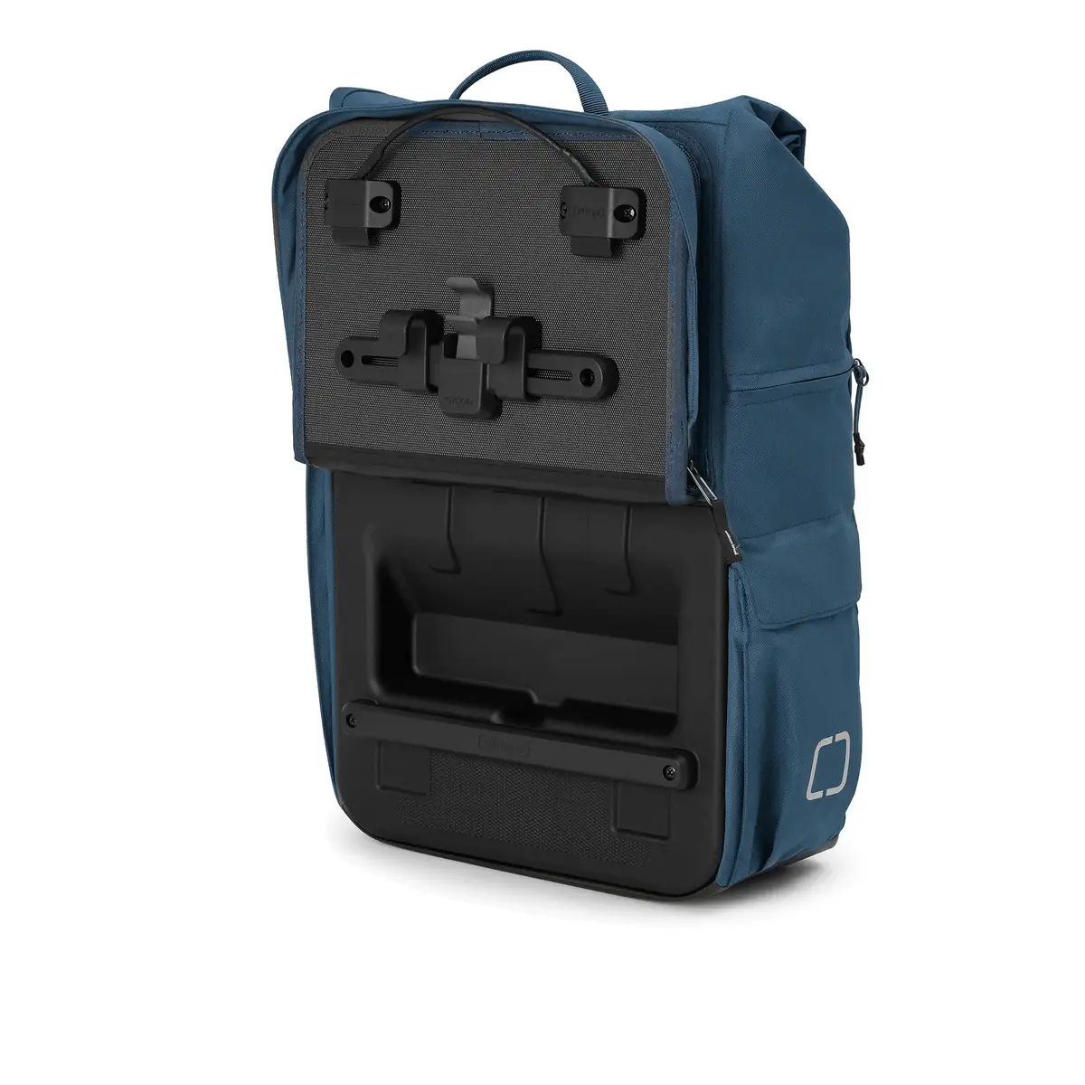 otinga Flip V3 arctic-blau, recyceltes PES-Gewebe, PU-beschichtet, 100% wasserdicht, Fahrradtasche bei Bag-Age Berlin.