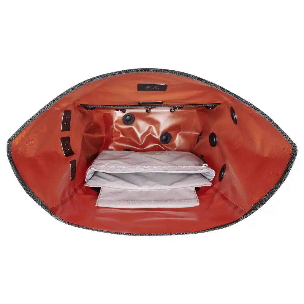 ORTLIEB Vario 26L Rooibos Convertible Backpack Pannier, Innenansicht, bei Bag-Age