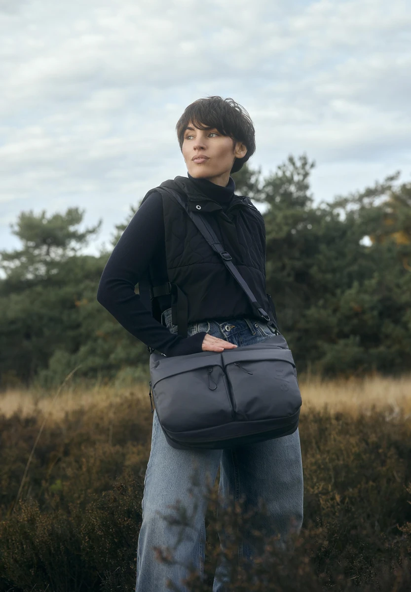 aunts & uncles Mogami RE lite Outer Space Tasche, Produktbild, bei Bag-Age Berlin kaufen