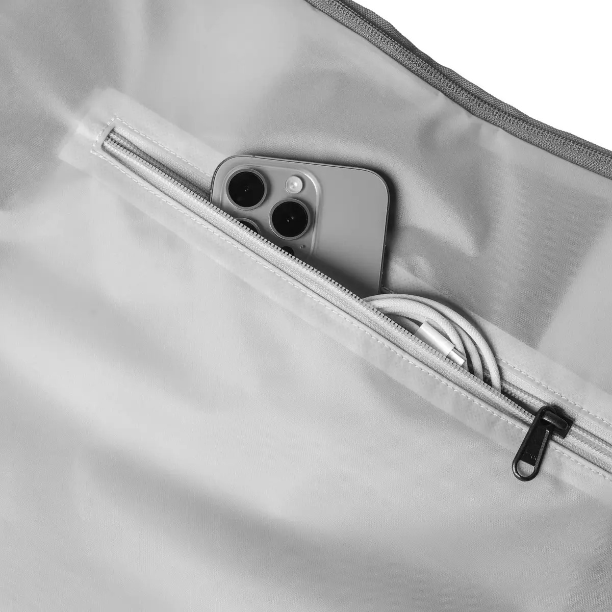 otinga Shopper V3 shiny-graphit-grau, Volumen 16L, 100% wasserdicht, Fair-Trade-zertifiziert.